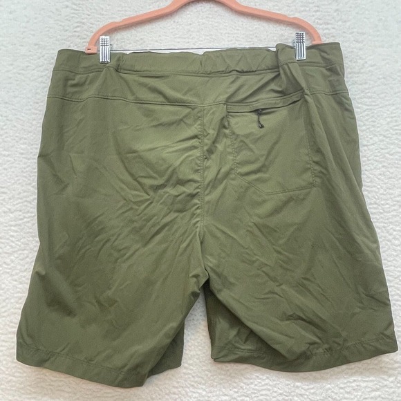 REI Shorts Mens Extra Large Green Hiking Outdoor Performance Nylon Cargo Fishing - Picture 2 of 13